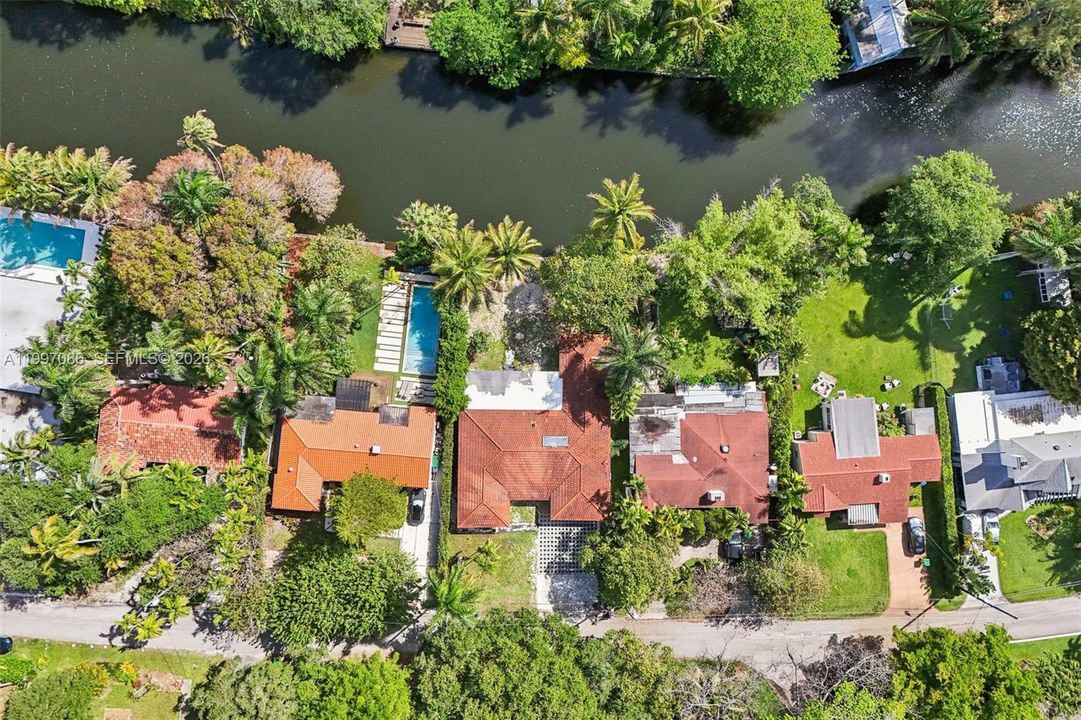 En Venta: $1,799,900 (3 camas, 3 baños, 2159 Pies cuadrados)
