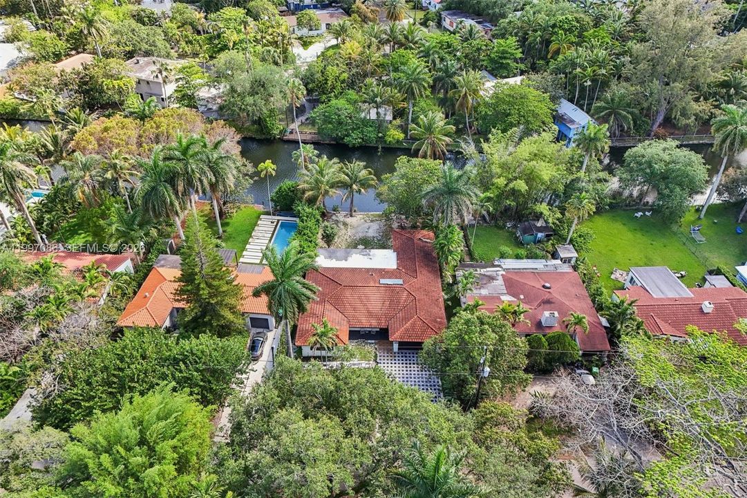 En Venta: $1,799,900 (3 camas, 3 baños, 2159 Pies cuadrados)