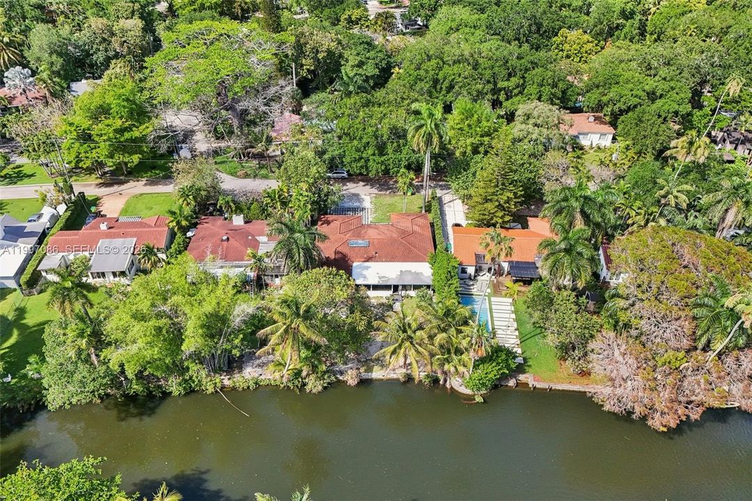 En Venta: $1,799,900 (3 camas, 3 baños, 2159 Pies cuadrados)