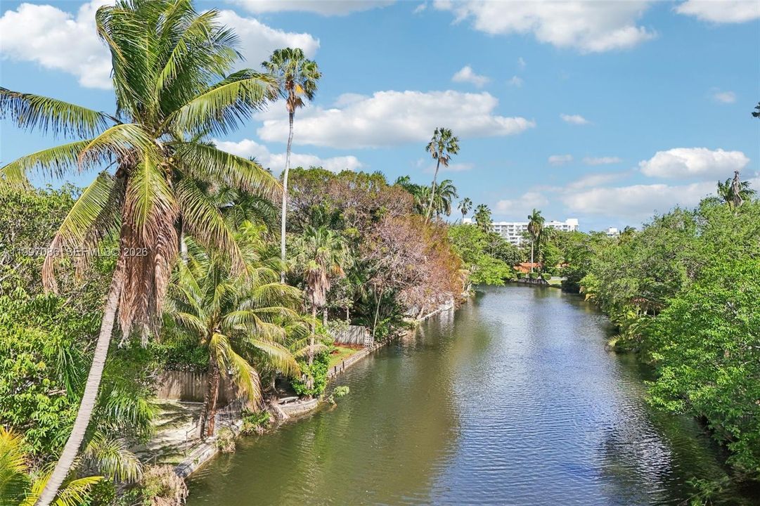 En Venta: $1,799,900 (3 camas, 3 baños, 2159 Pies cuadrados)