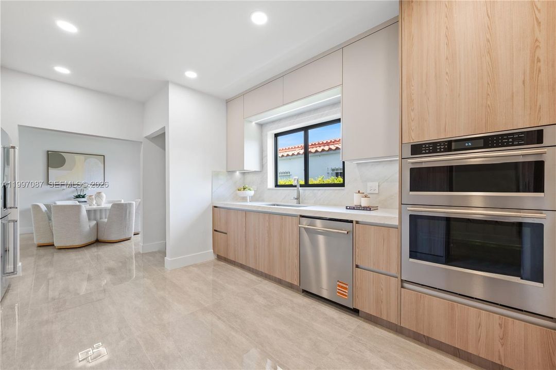 For Sale: $2,200,000 (4 beds, 2 baths, 2112 Square Feet)