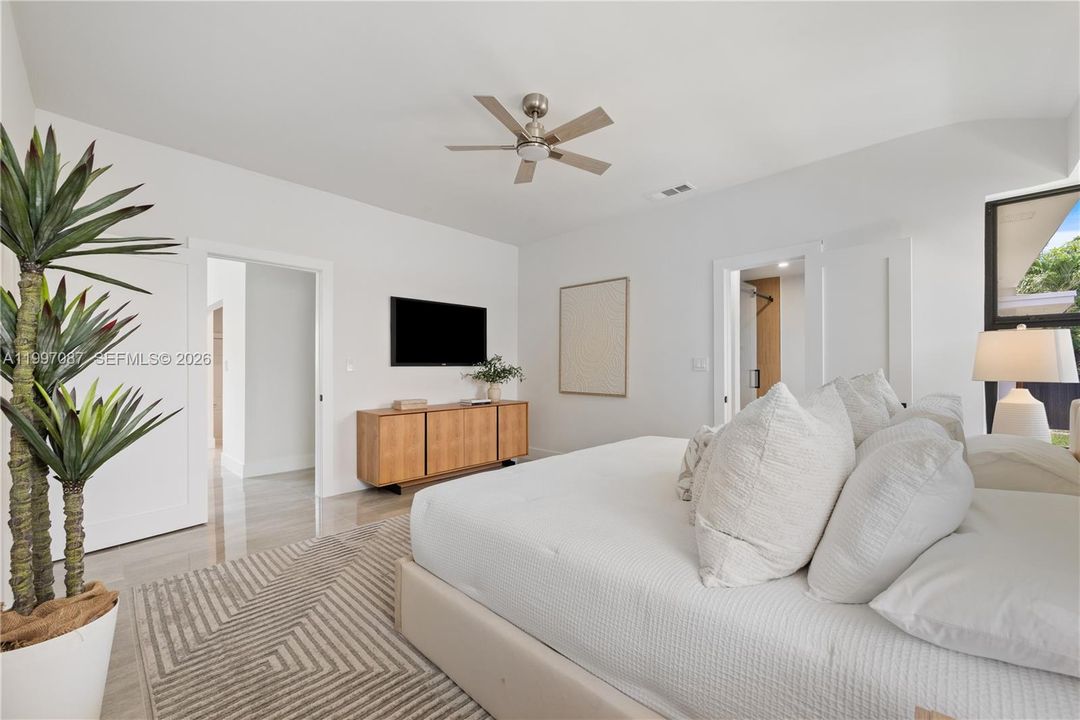 For Sale: $2,200,000 (4 beds, 2 baths, 2112 Square Feet)