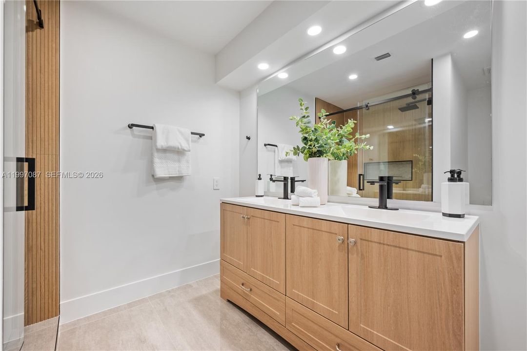 For Sale: $2,200,000 (4 beds, 2 baths, 2112 Square Feet)
