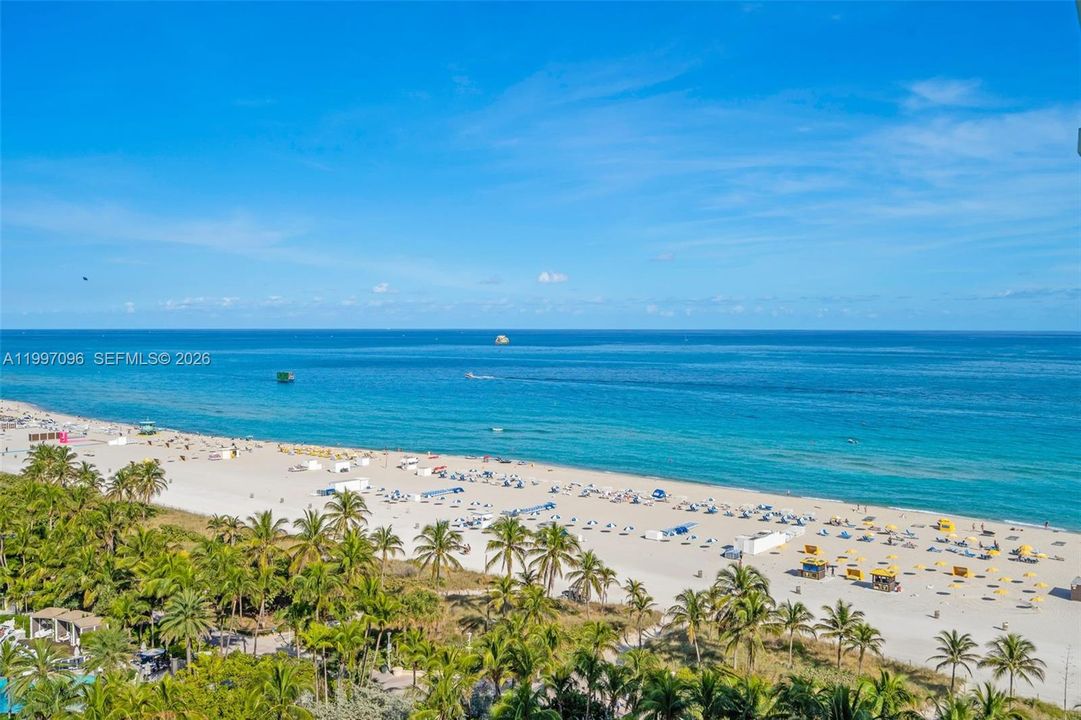 For Sale: $2,300,000 (2 beds, 2 baths, 1530 Square Feet)