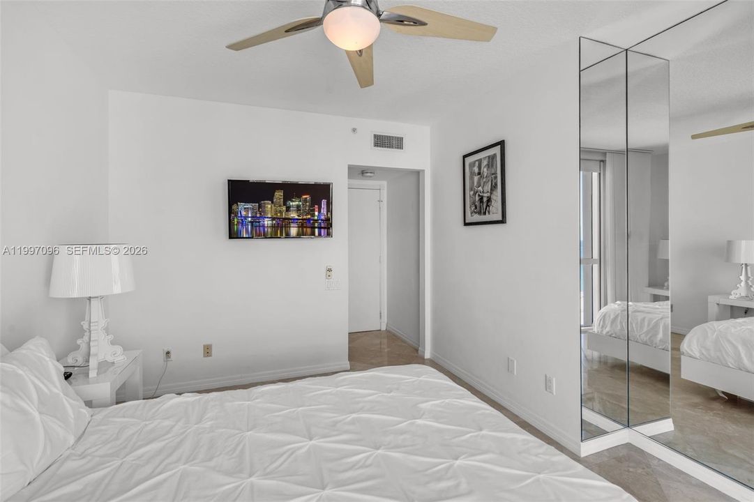 For Sale: $2,300,000 (2 beds, 2 baths, 1530 Square Feet)