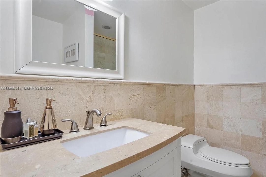 В аренду: $17,500 (4 спален, 4 ванн, 3494 Квадратных фут)