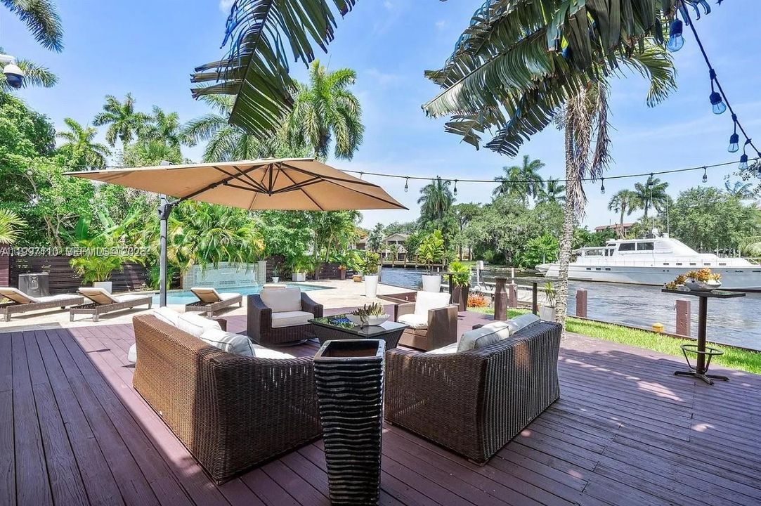 В аренду: $17,500 (4 спален, 4 ванн, 3494 Квадратных фут)