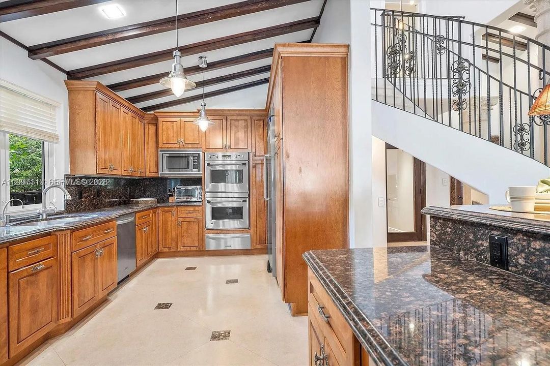 В аренду: $17,500 (4 спален, 4 ванн, 3494 Квадратных фут)