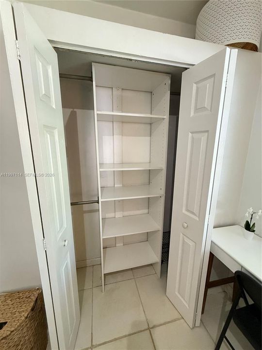 合同活跃: $245,000 (1 贝兹, 1 浴室, 480 平方英尺)