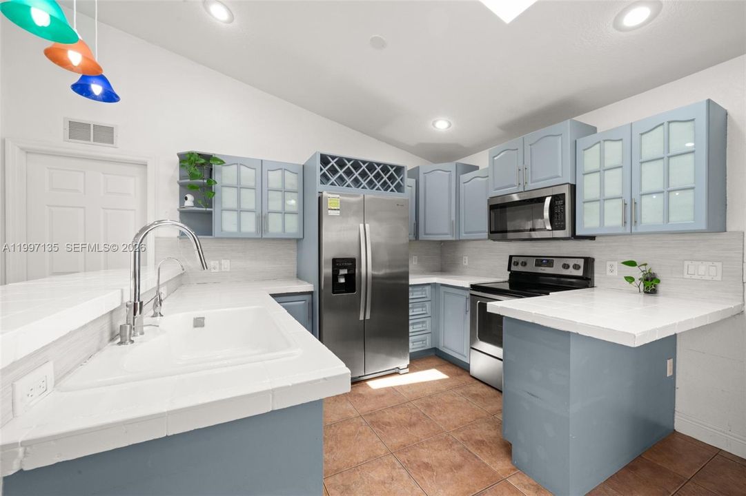 For Sale: $999,000 (5 beds, 3 baths, 0 Square Feet)