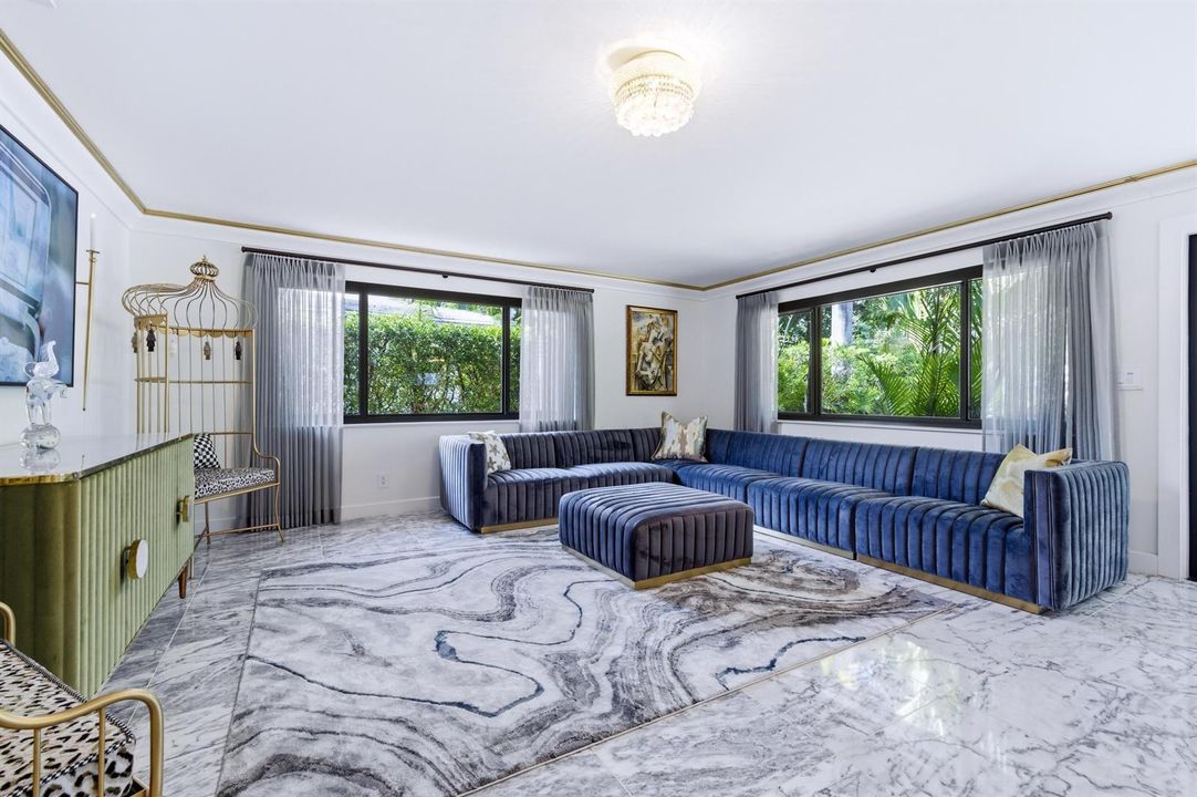 Livingroom Facing Windows