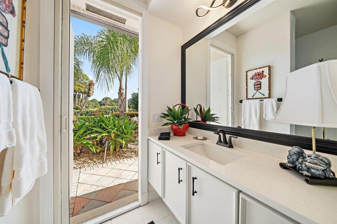 081-8010FairwayLane-WestPalmBeach-FL-334