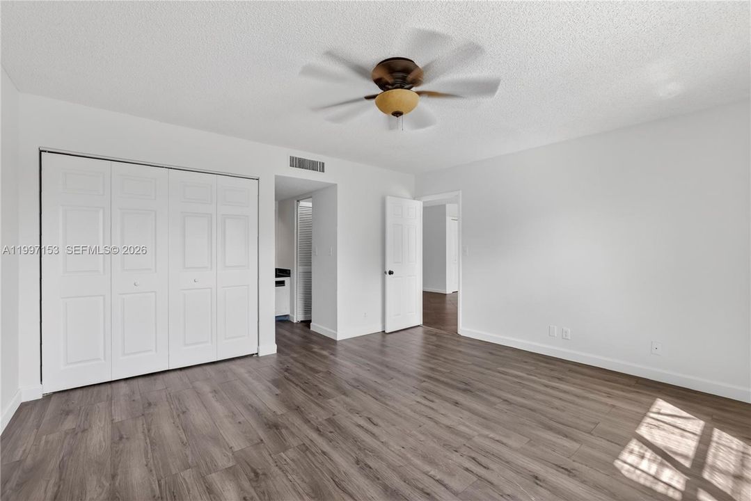 For Sale: $109,900 (3 beds, 2 baths, 1360 Square Feet)
