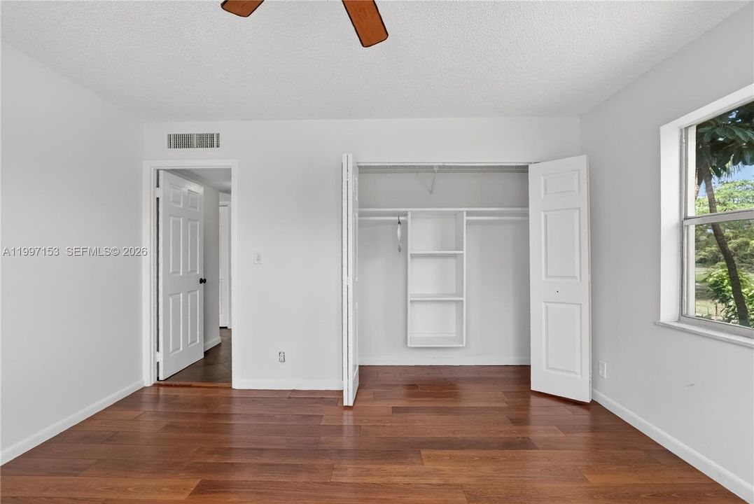 For Sale: $109,900 (3 beds, 2 baths, 1360 Square Feet)