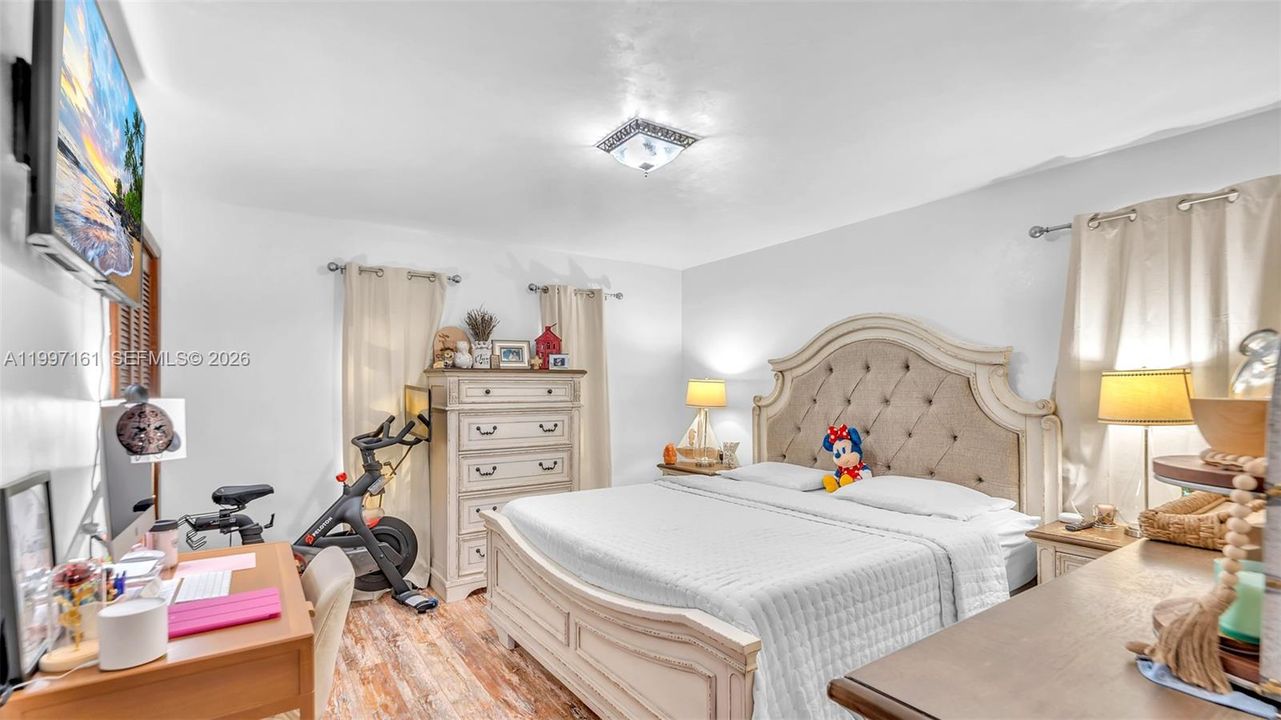 En Venta: $3,900,000 (5 camas, 3 baños, 3527 Pies cuadrados)