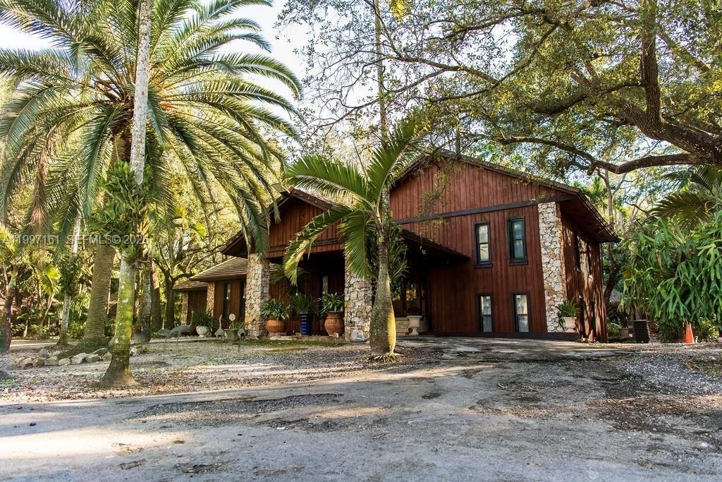 En Venta: $3,900,000 (5 camas, 3 baños, 3527 Pies cuadrados)