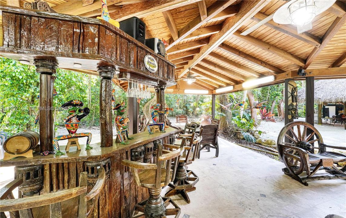 En Venta: $3,900,000 (5 camas, 3 baños, 3527 Pies cuadrados)