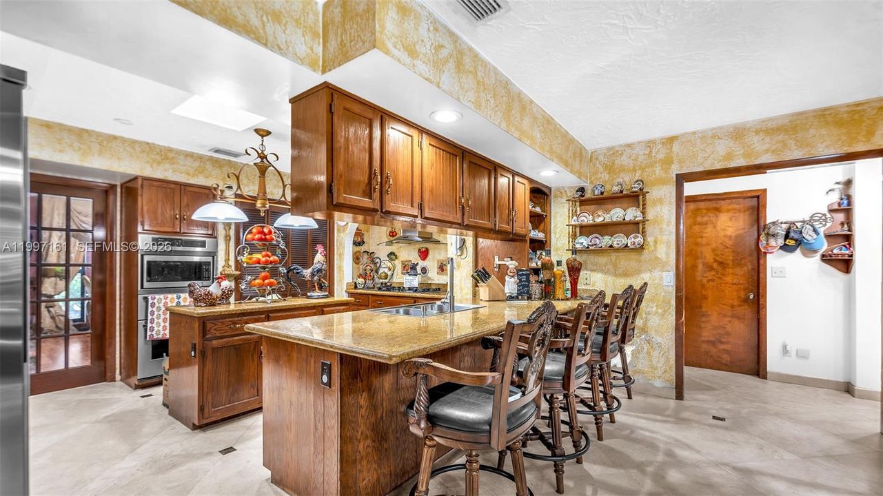 En Venta: $3,900,000 (5 camas, 3 baños, 3527 Pies cuadrados)