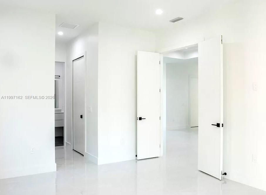 For Sale: $800,000 (4 beds, 3 baths, 2482 Square Feet)