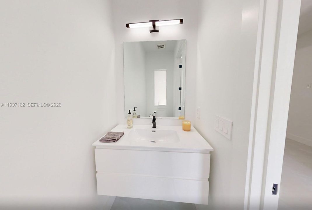 For Sale: $800,000 (4 beds, 3 baths, 2482 Square Feet)