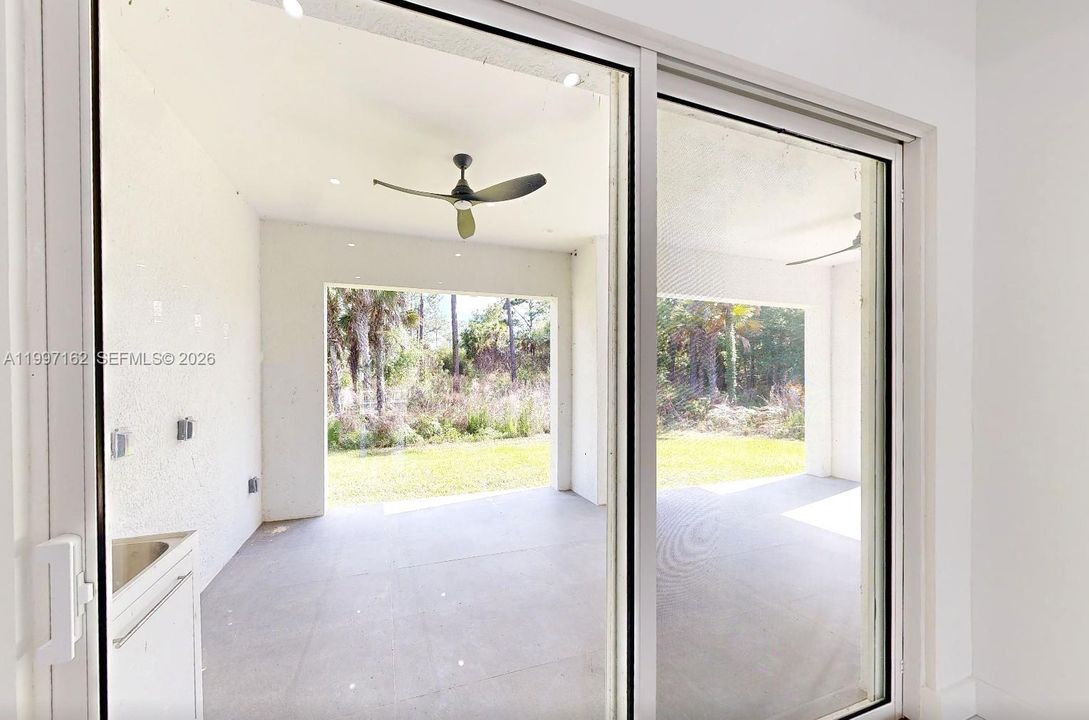 For Sale: $800,000 (4 beds, 3 baths, 2482 Square Feet)
