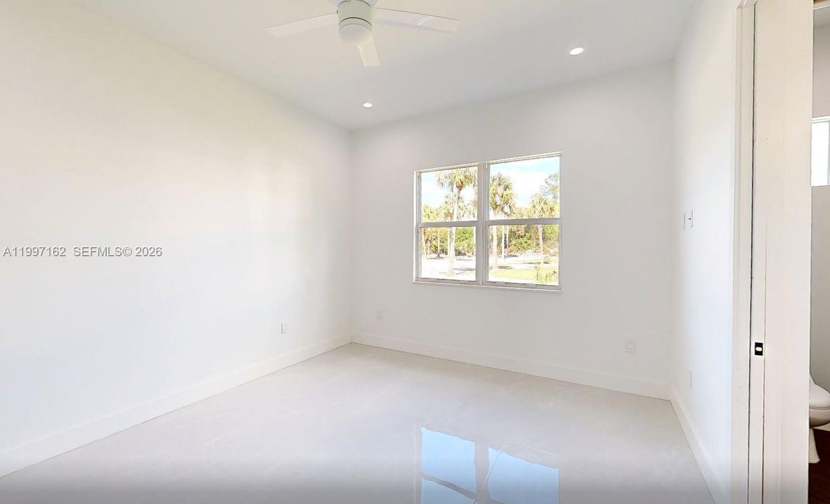 For Sale: $800,000 (4 beds, 3 baths, 2482 Square Feet)