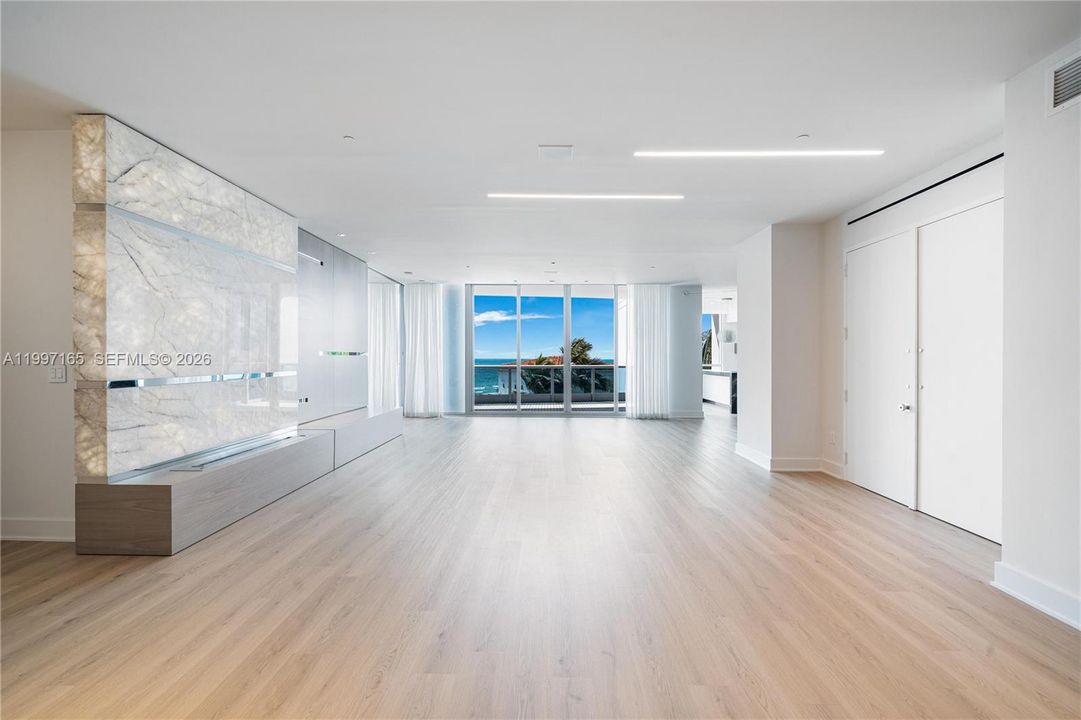Active With Contract: $27,500 (4 beds, 4 baths, 3807 Square Feet)