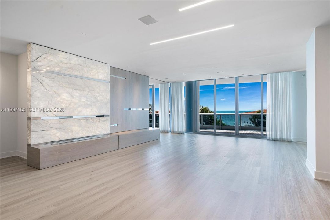 Active With Contract: $27,500 (4 beds, 4 baths, 3807 Square Feet)