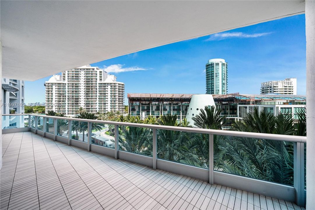 Active With Contract: $27,500 (4 beds, 4 baths, 3807 Square Feet)