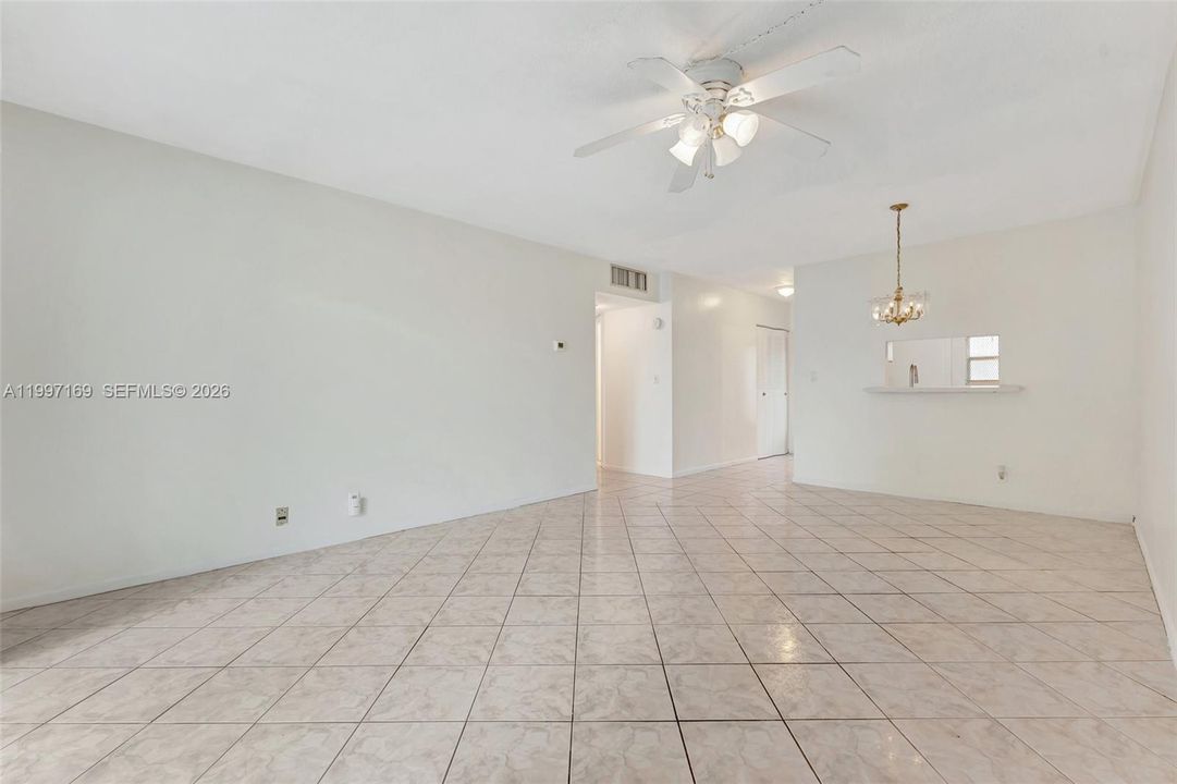 For Sale: $77,000 (2 beds, 2 baths, 870 Square Feet)