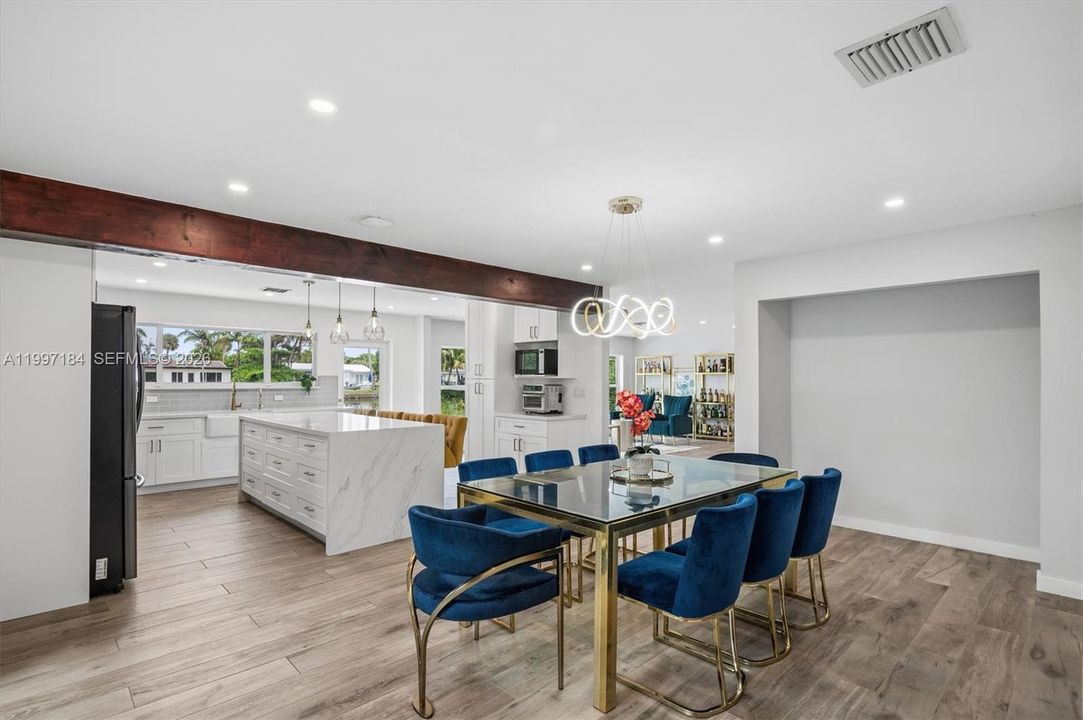 For Sale: $1,070,000 (4 beds, 3 baths, 2590 Square Feet)
