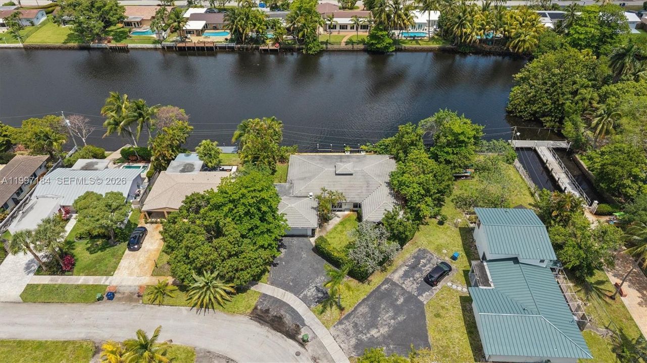 For Sale: $1,070,000 (4 beds, 3 baths, 2590 Square Feet)