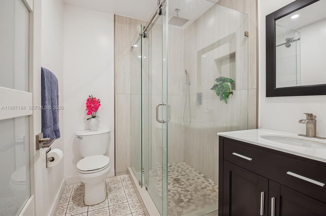 For Sale: $1,070,000 (4 beds, 3 baths, 2590 Square Feet)