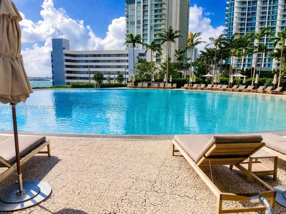 En Venta: $883,000 (2 camas, 3 baños, 1151 Pies cuadrados)