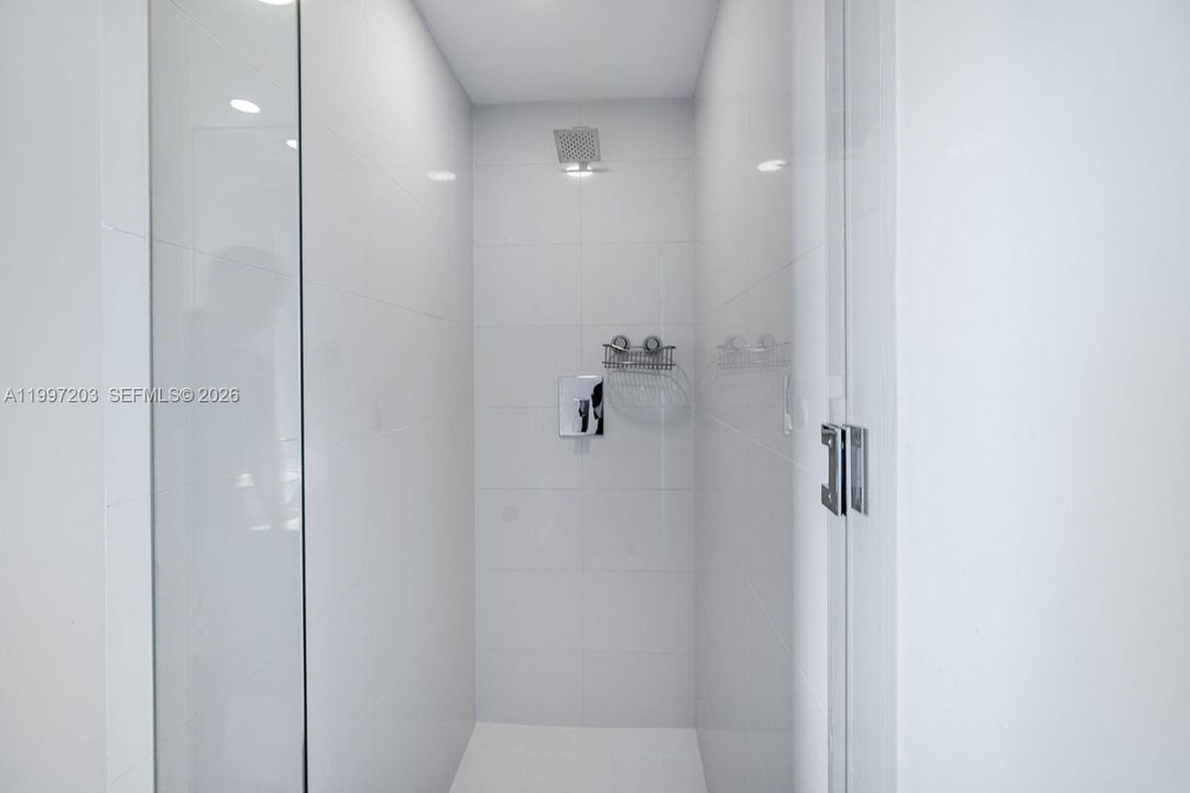 En Venta: $883,000 (2 camas, 3 baños, 1151 Pies cuadrados)