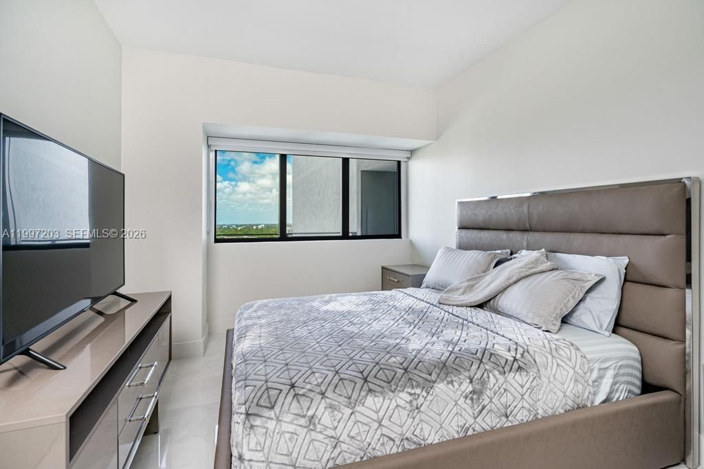 En Venta: $883,000 (2 camas, 3 baños, 1151 Pies cuadrados)