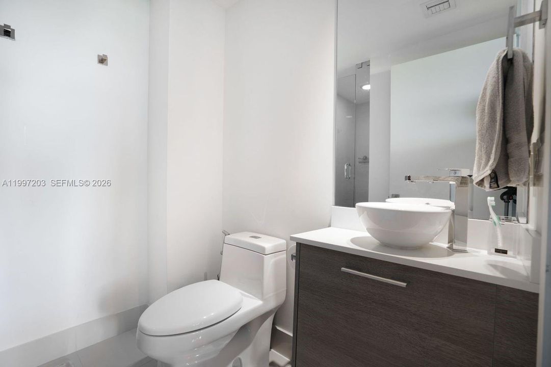 En Venta: $883,000 (2 camas, 3 baños, 1151 Pies cuadrados)