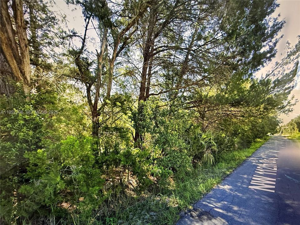 待售: $27,500 (0.23 acres)