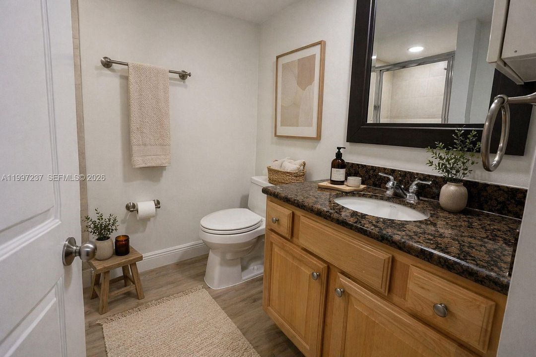 For Sale: $775,000 (2 beds, 2 baths, 1190 Square Feet)