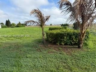 На продажу: $109,000 (1.00 acres)