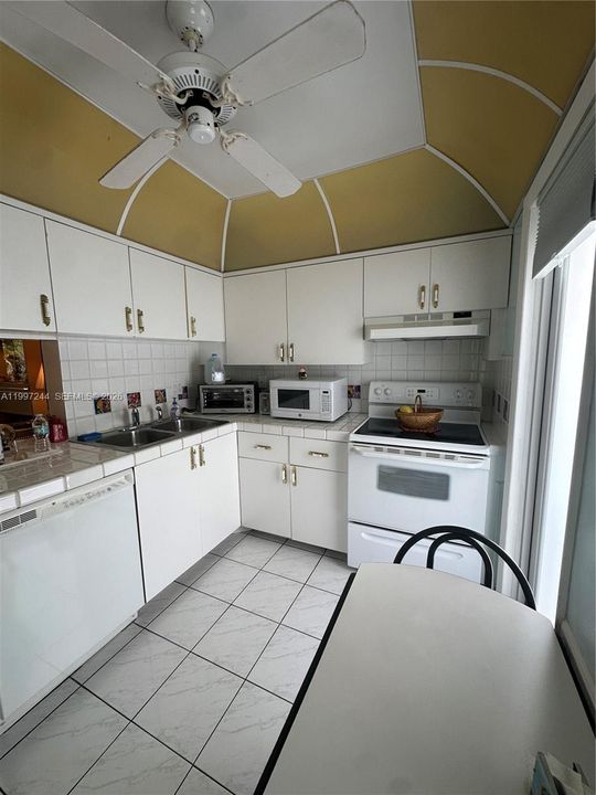 En Venta: $145,000 (1 camas, 1 baños, 785 Pies cuadrados)