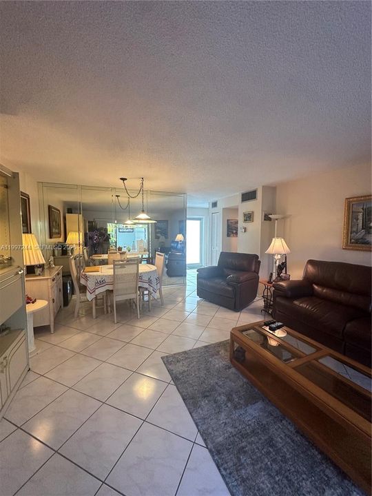 En Venta: $145,000 (1 camas, 1 baños, 785 Pies cuadrados)