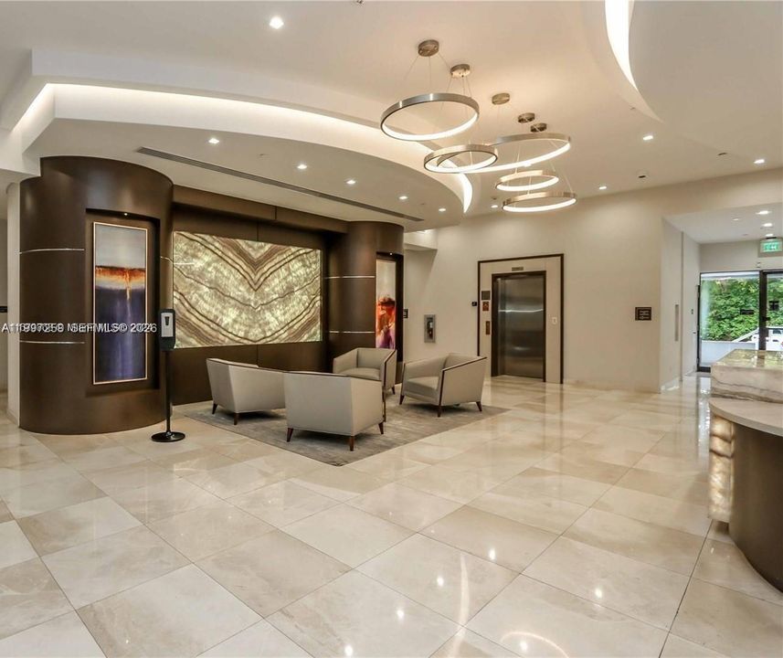 Activo con contrato: $289,700 (2 camas, 2 baños, 1158 Pies cuadrados)