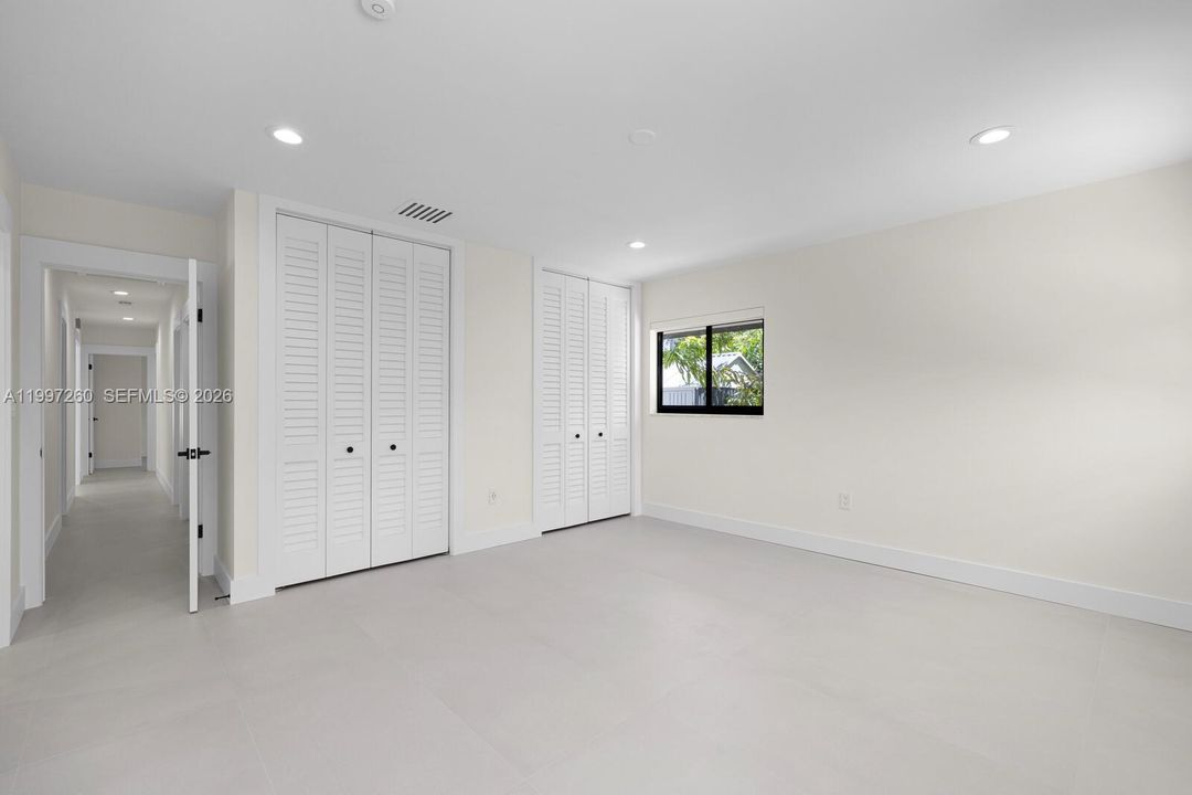For Sale: $1,299,000 (4 beds, 2 baths, 2164 Square Feet)