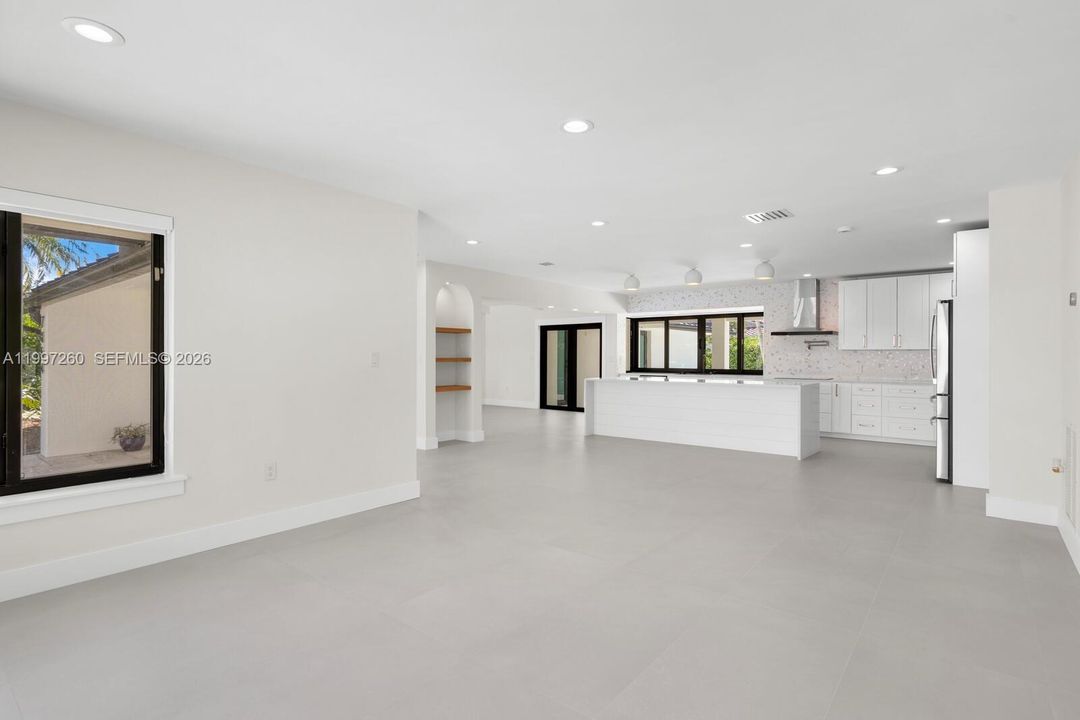 For Sale: $1,299,000 (4 beds, 2 baths, 2164 Square Feet)