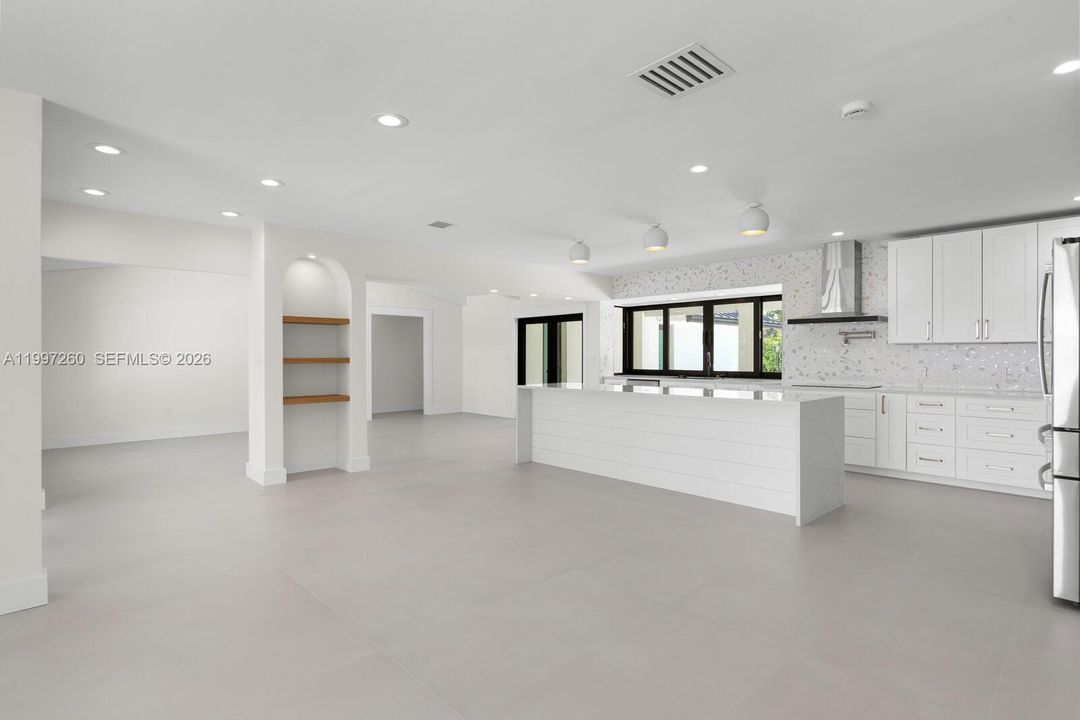 For Sale: $1,299,000 (4 beds, 2 baths, 2164 Square Feet)