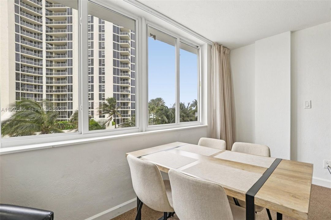 For Sale: $107,500 (0 beds, 1 baths, 410 Square Feet)