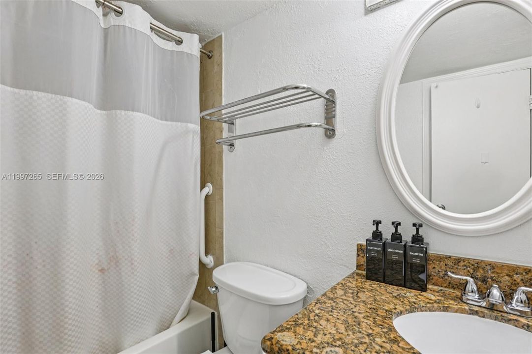 For Sale: $107,500 (0 beds, 1 baths, 410 Square Feet)