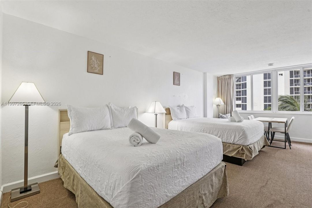 For Sale: $107,500 (0 beds, 1 baths, 410 Square Feet)