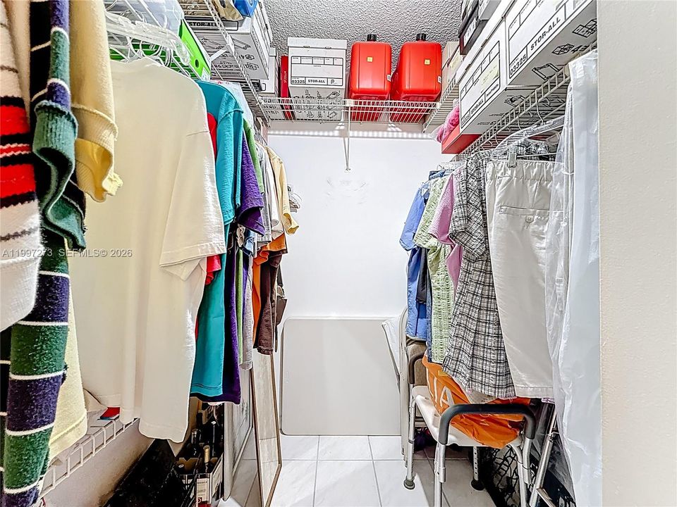 Vendido Recientemente: $254,900 (2 camas, 2 baños, 1170 Pies cuadrados)